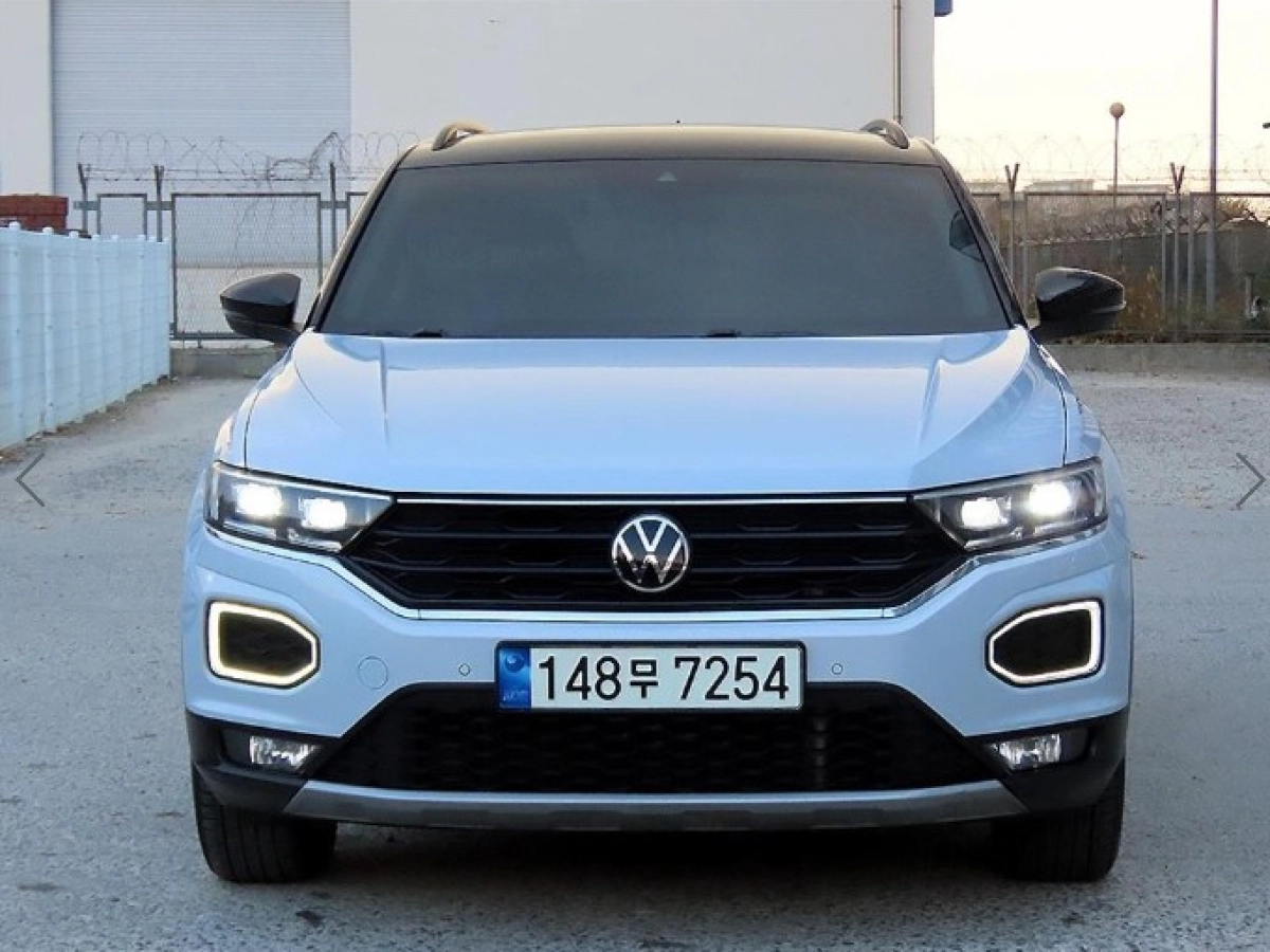 VOLKSWAGEN T-ROC 2021