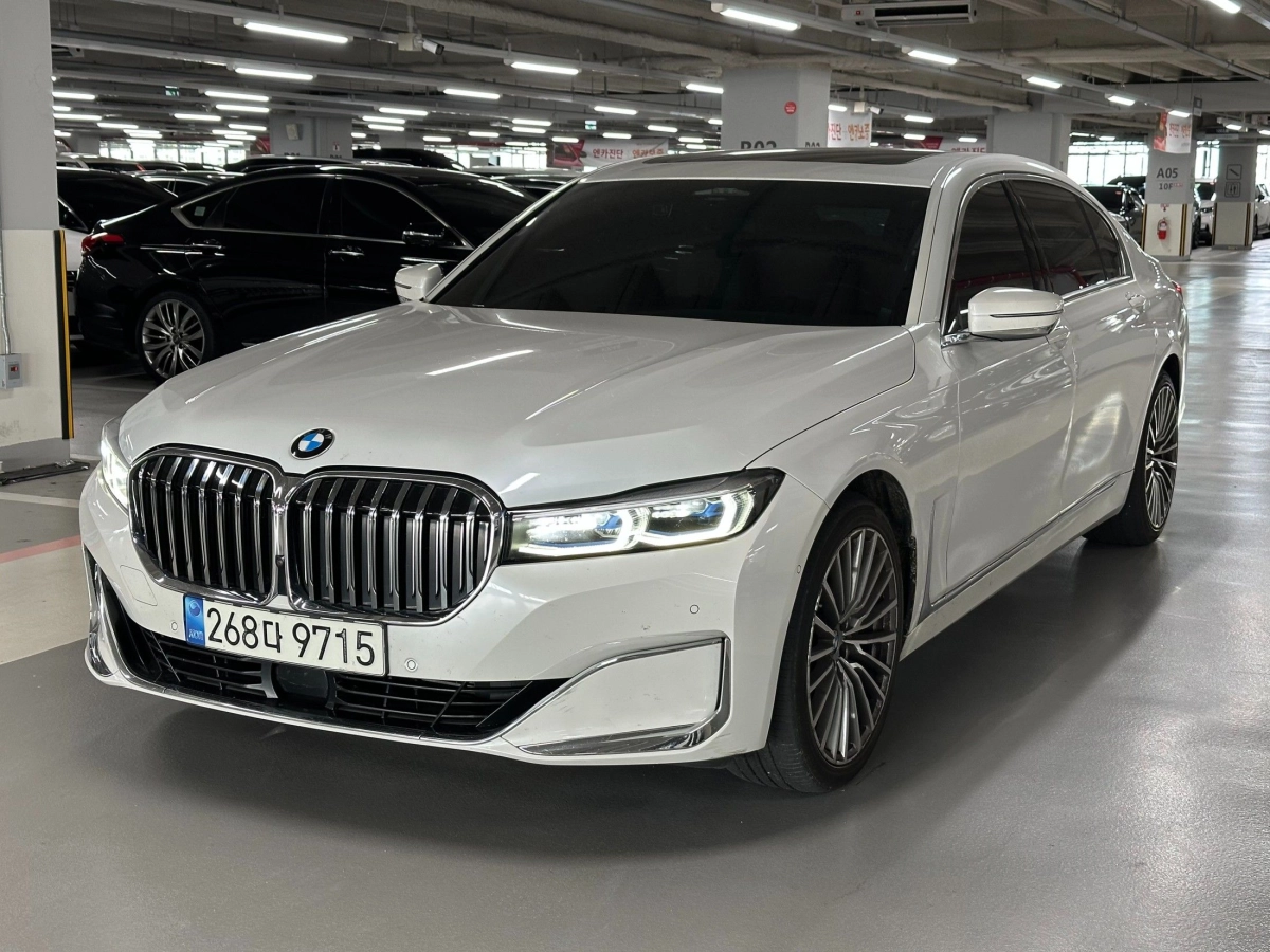 BMW 7-SERIES G11 2022