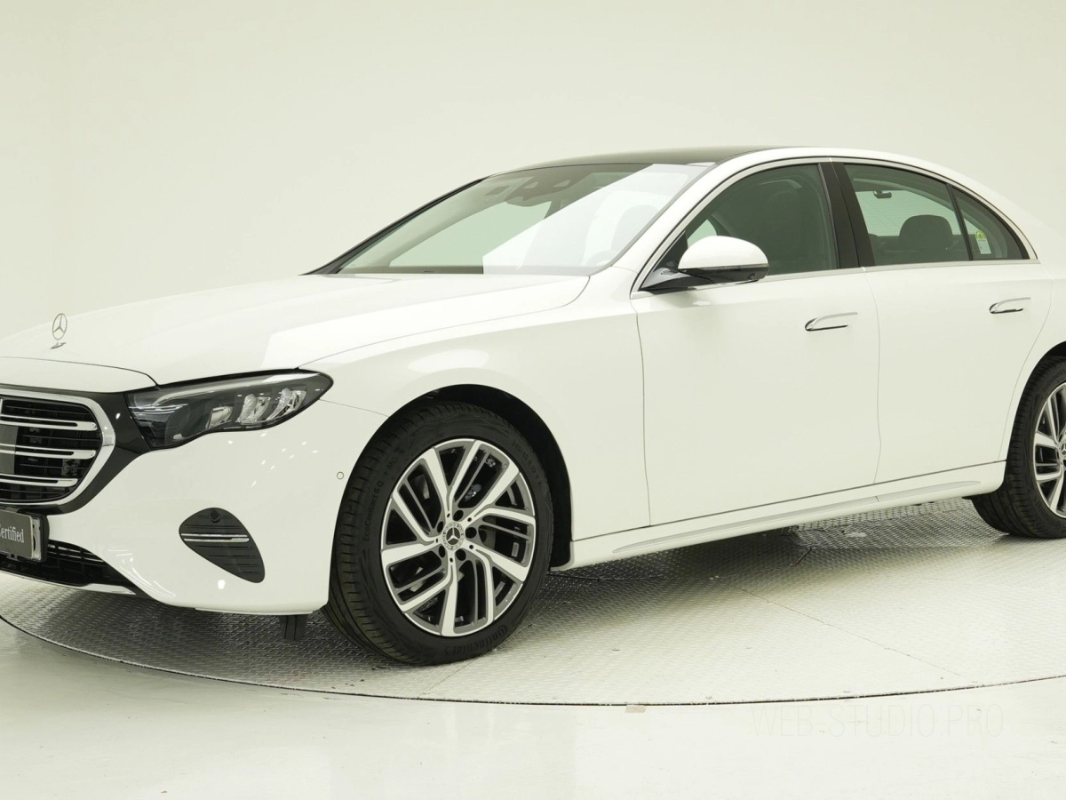 MERCEDES BENZ E-CLASS W213 2024