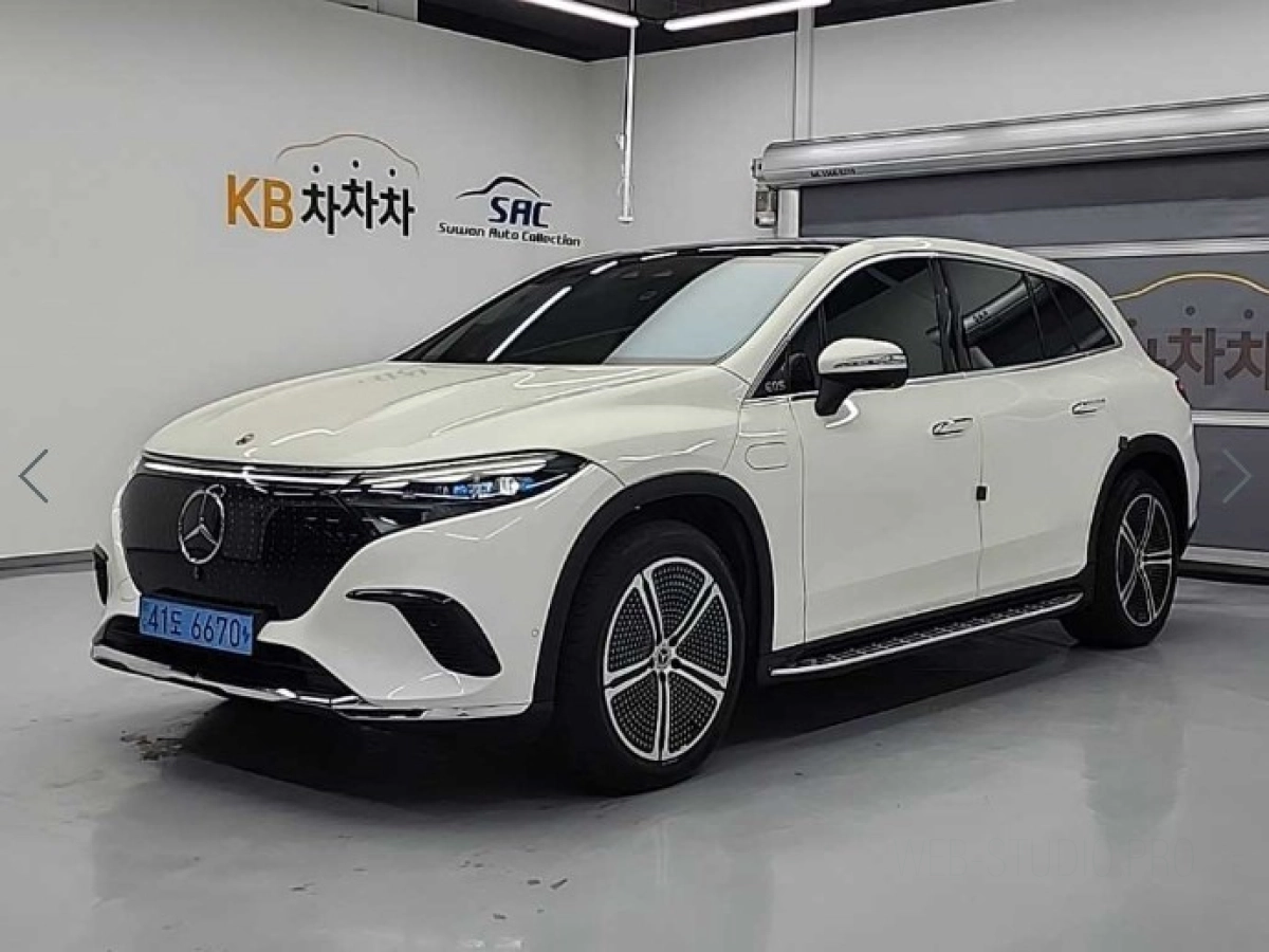 MERCEDES BENZ EQS SUV X296  2023