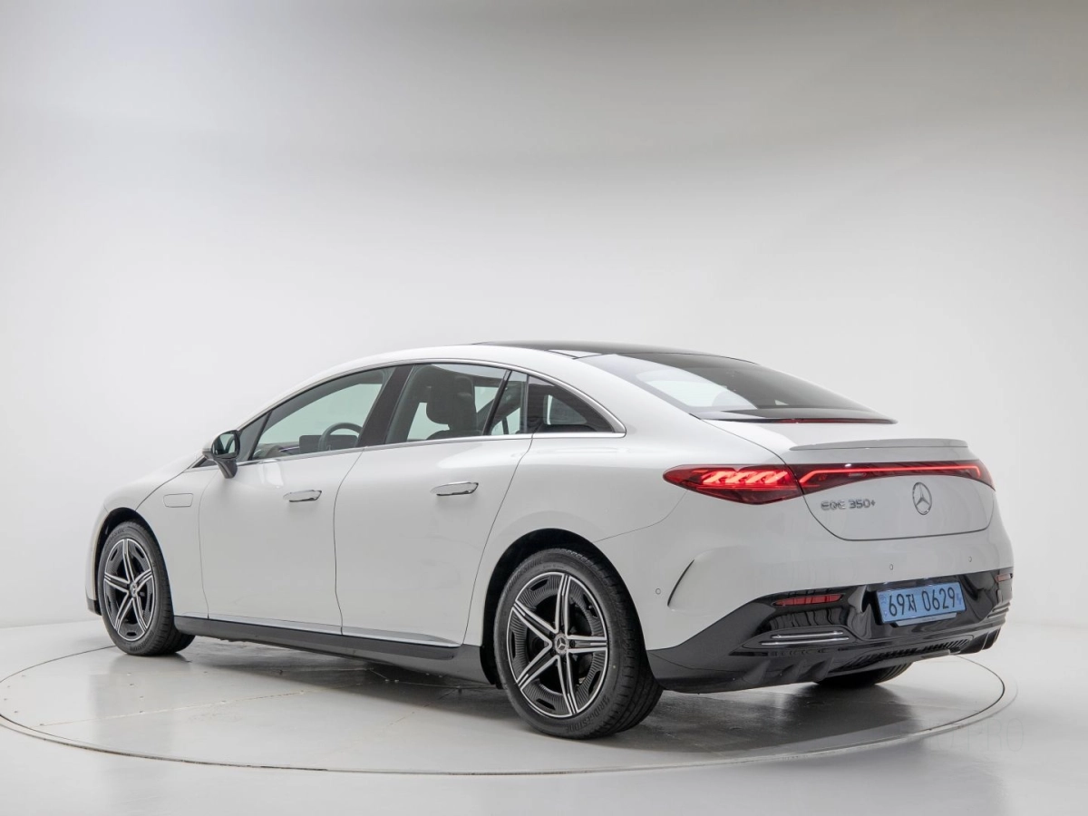 MERCEDES BENZ EQE V295