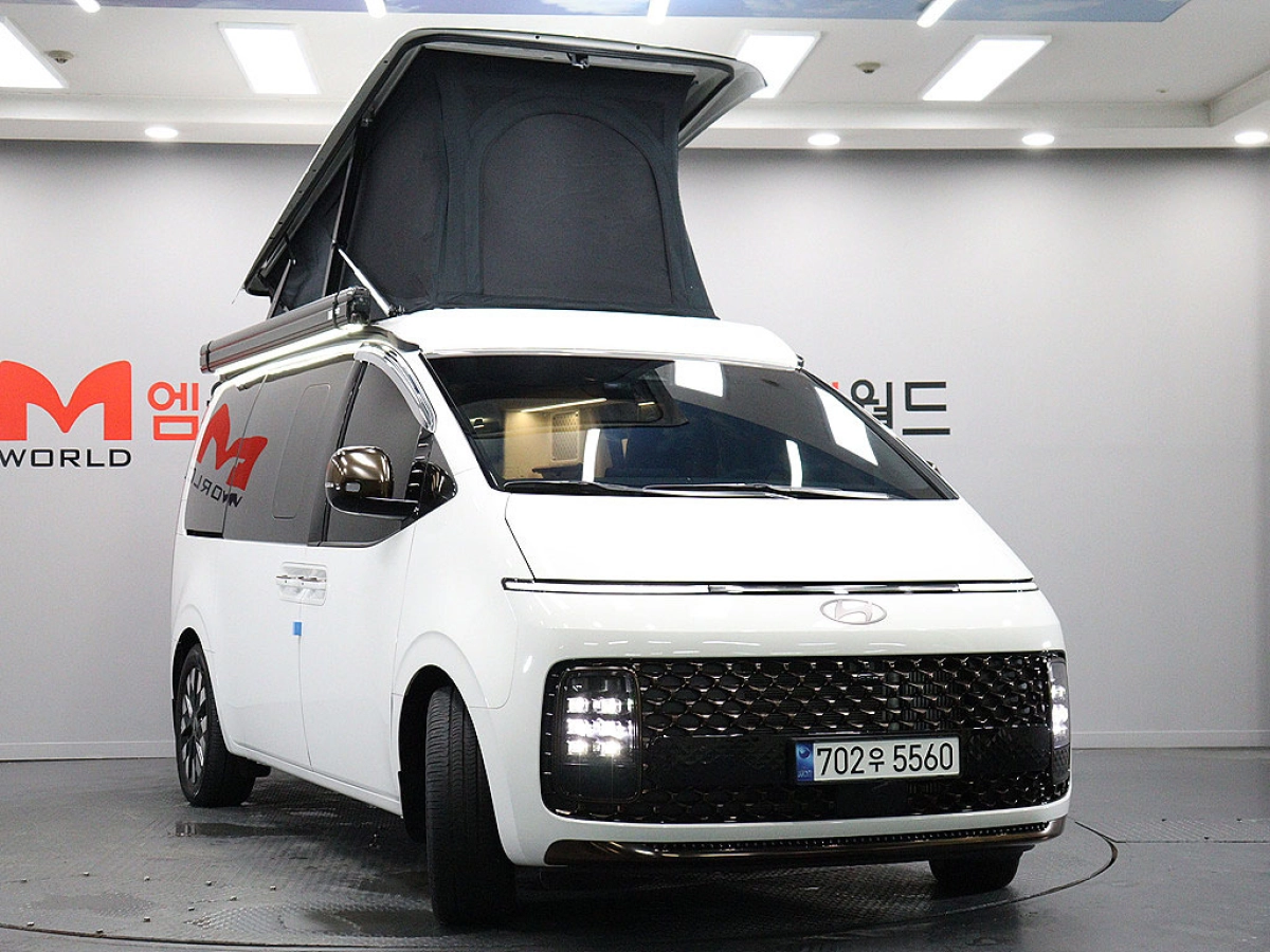 HYUNDAI STARIA  2024