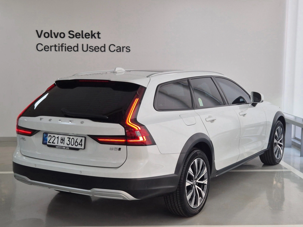 VOLVO V90 CROSS COUNTRY