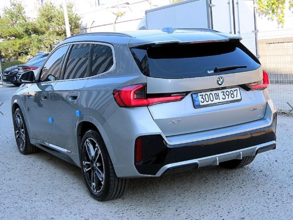 BMW X1 U11