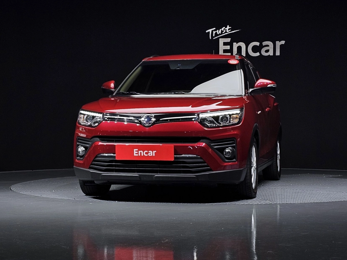 SSANGYONG TIVOLI VERY NEW