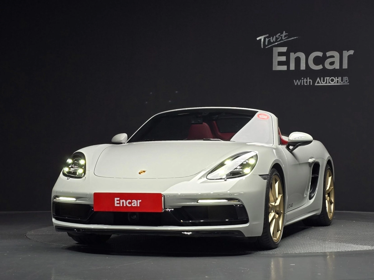PORSCHE 718 BOXSTER