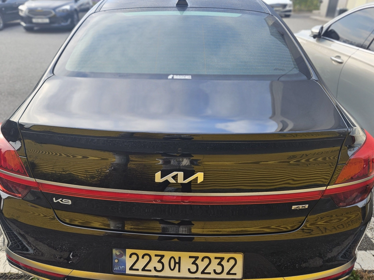 KIA K9