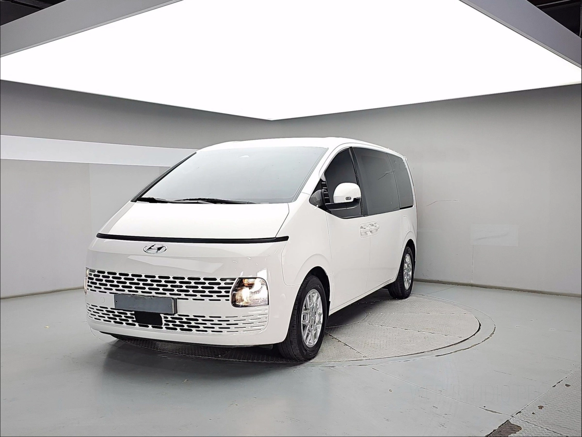 HYUNDAI STARIA 2022