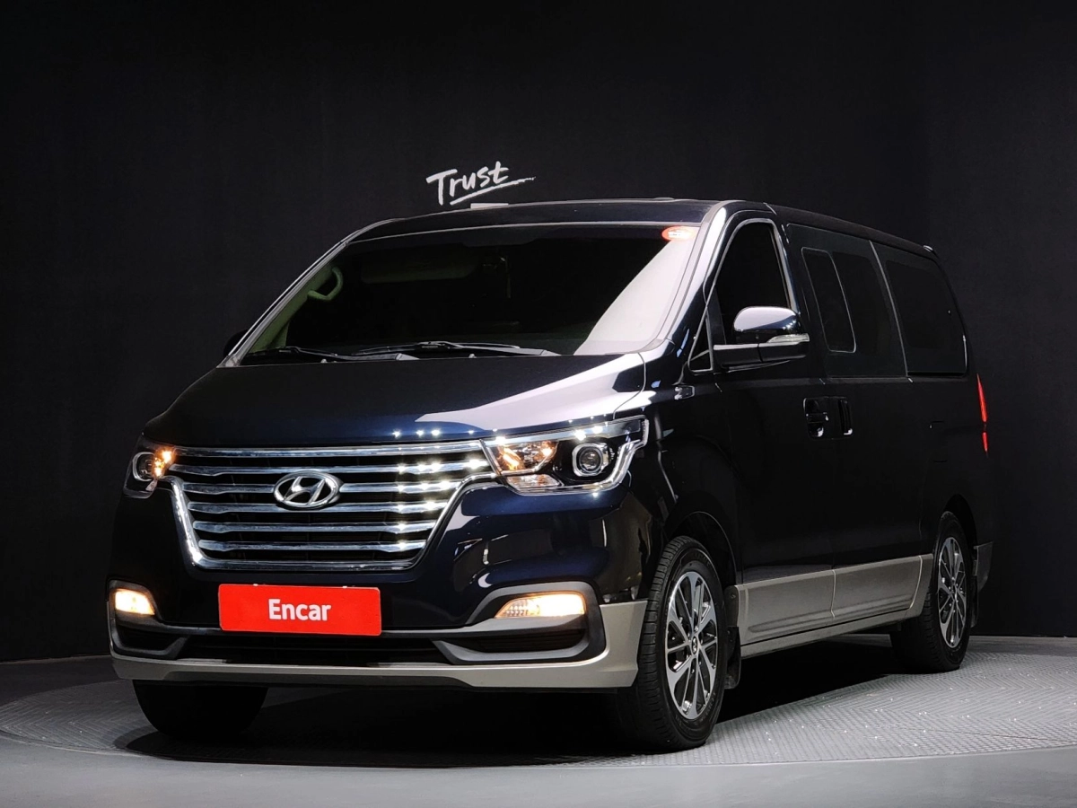 HYUNDAI STAREX GRAND 2020