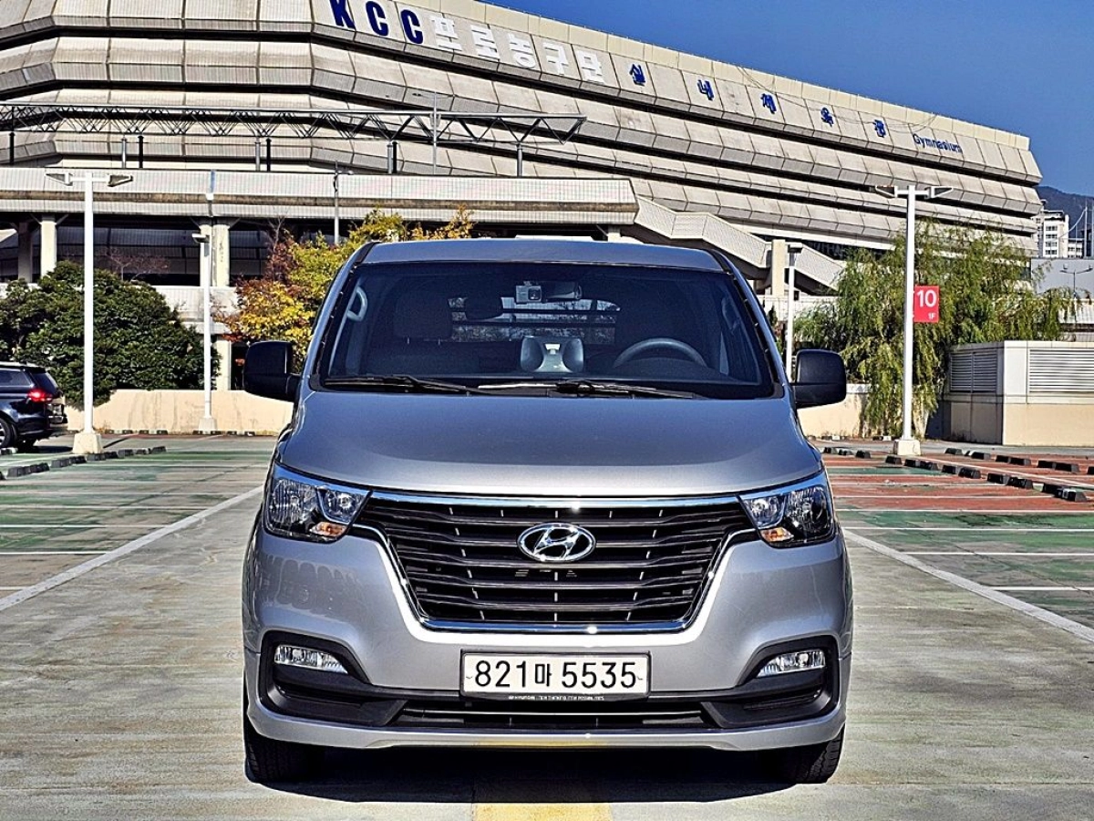 HYUNDAI STAREX GRAND