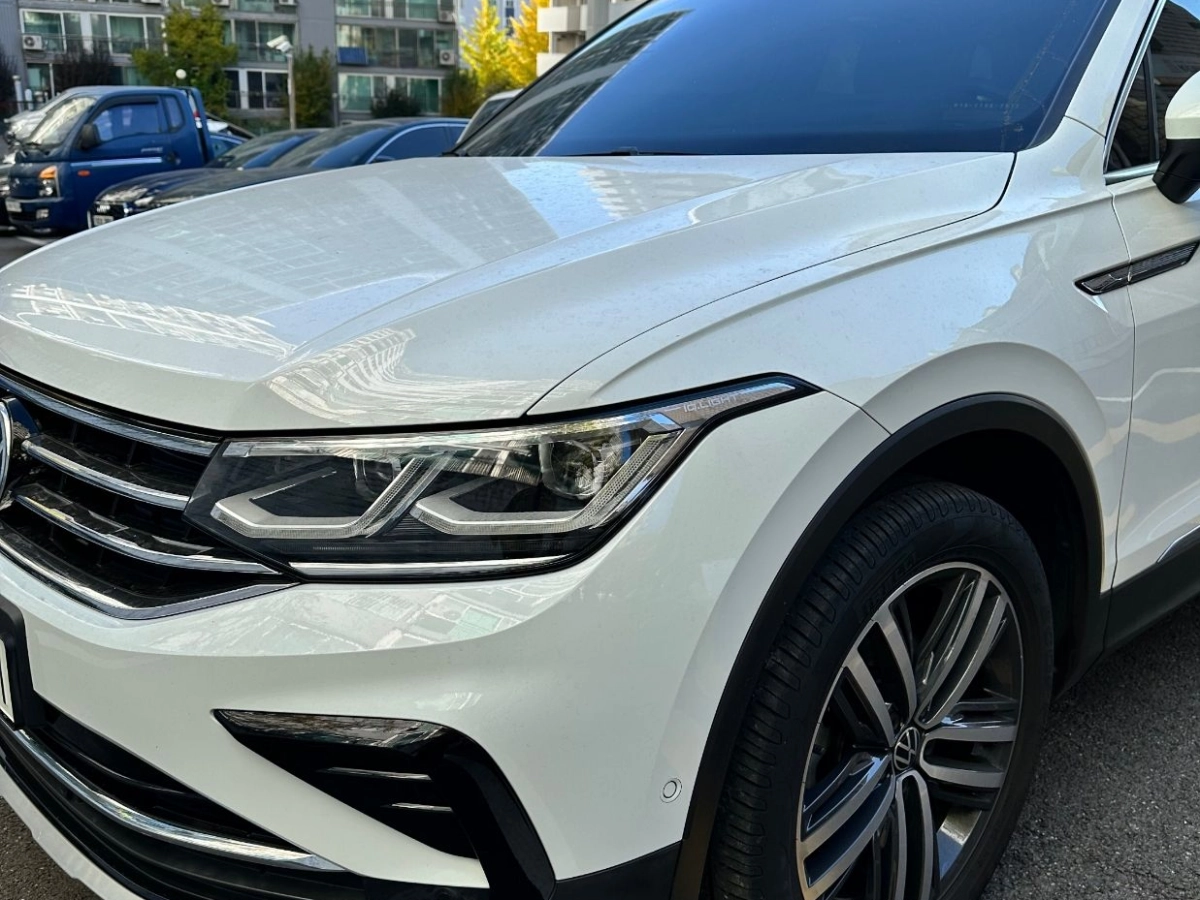 VOLKSWAGEN TIGUAN 2021