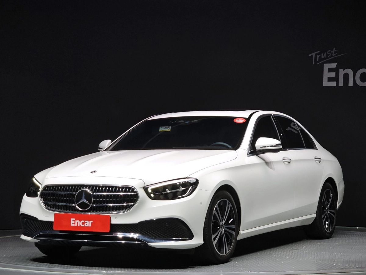 MERCEDES BENZ E-CLASS W213 2020