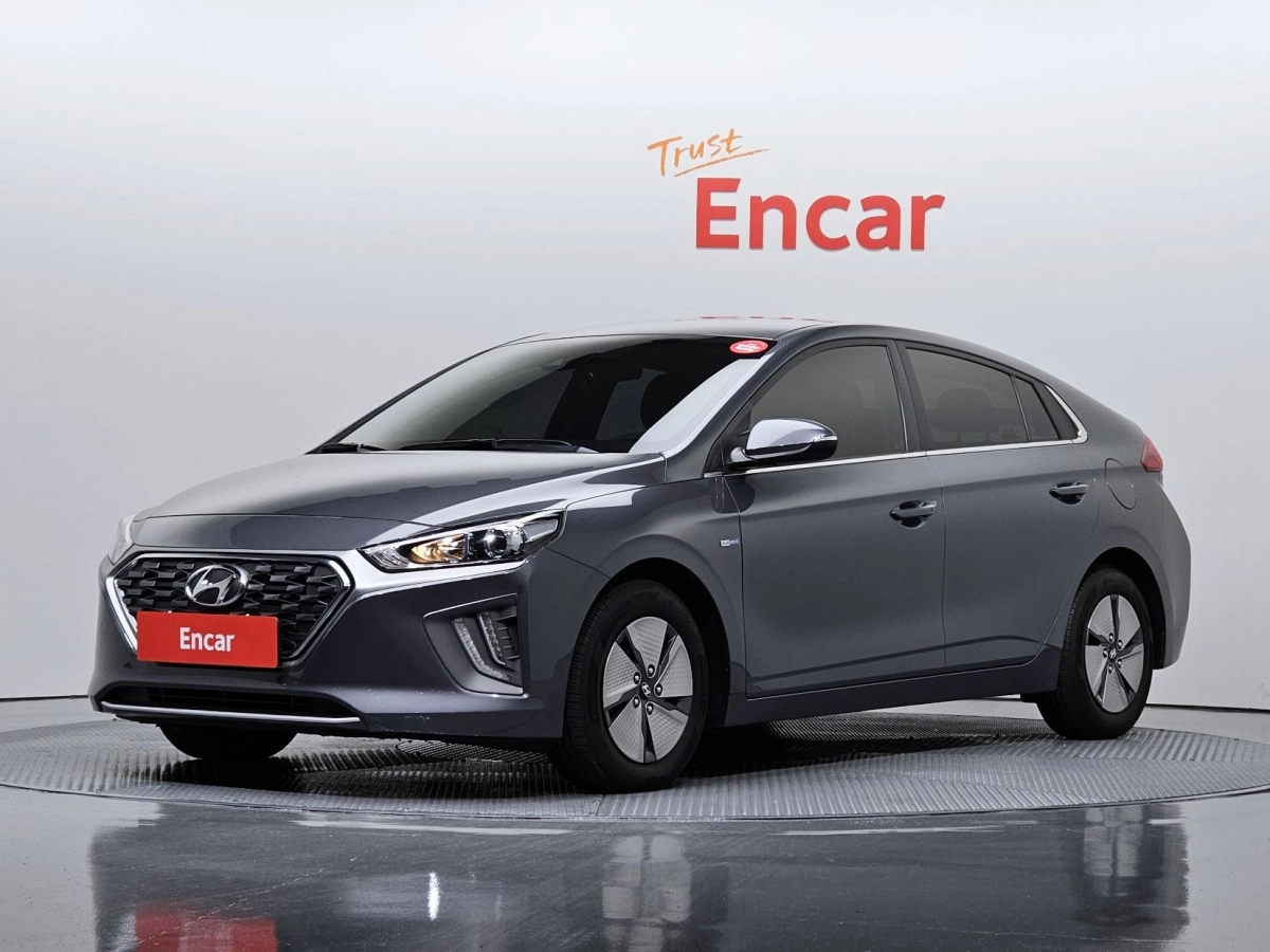 HYUNDAI IONIQ HYBRID