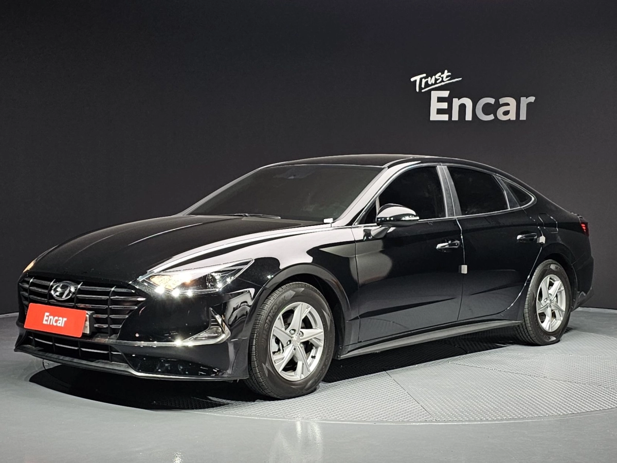 HYUNDAI SONATA DN8