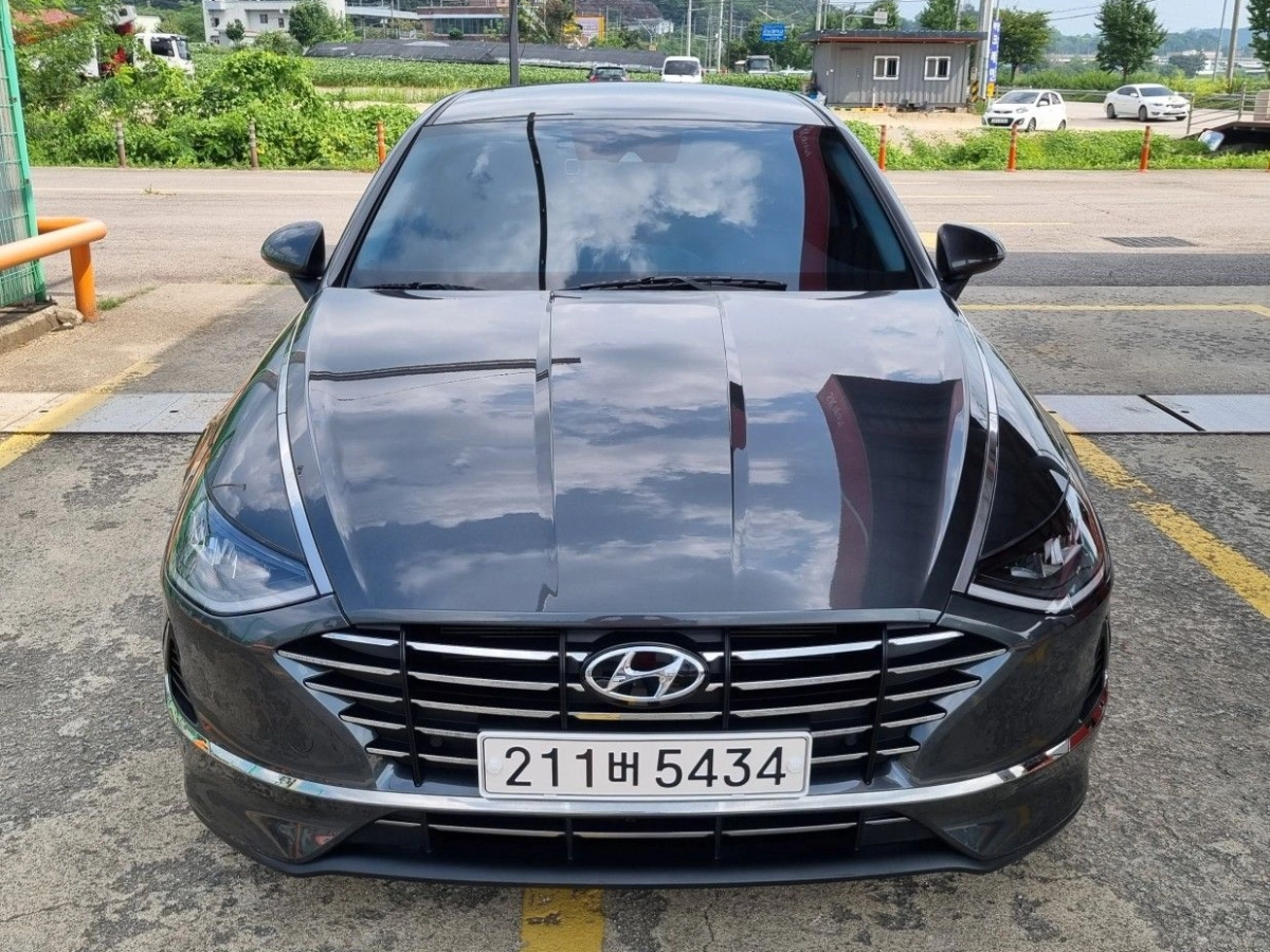 HYUNDAI SONATA DN8