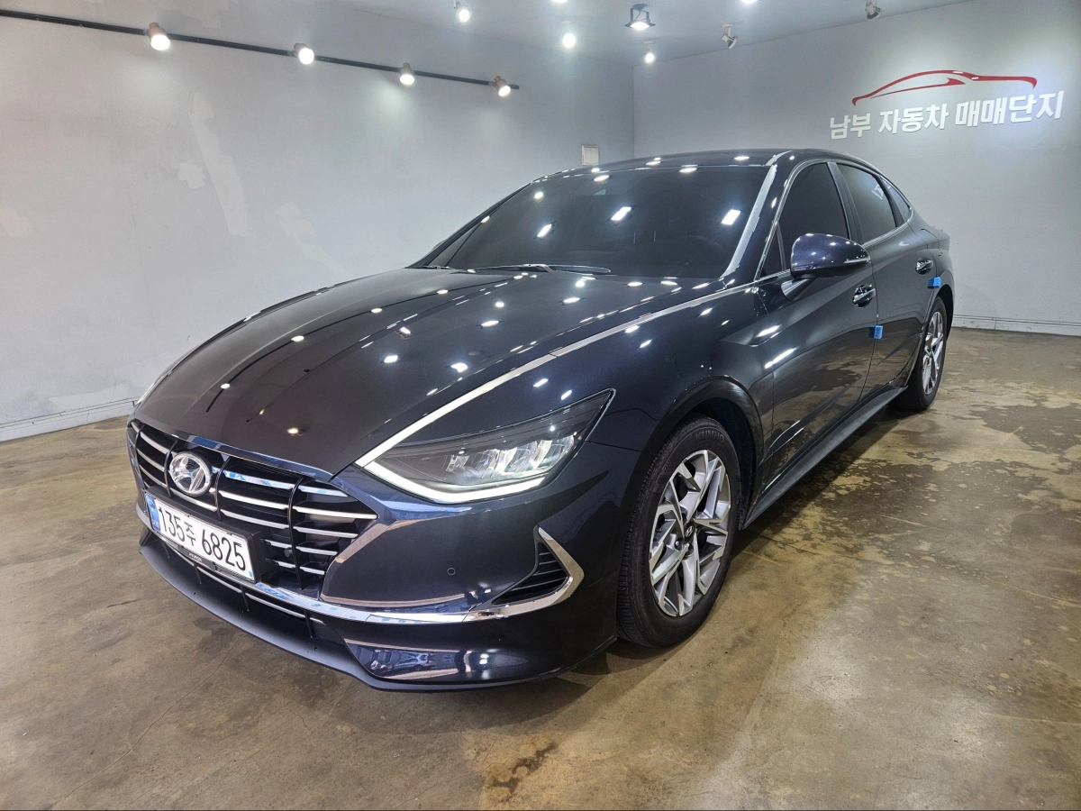 HYUNDAI SONATA DN8