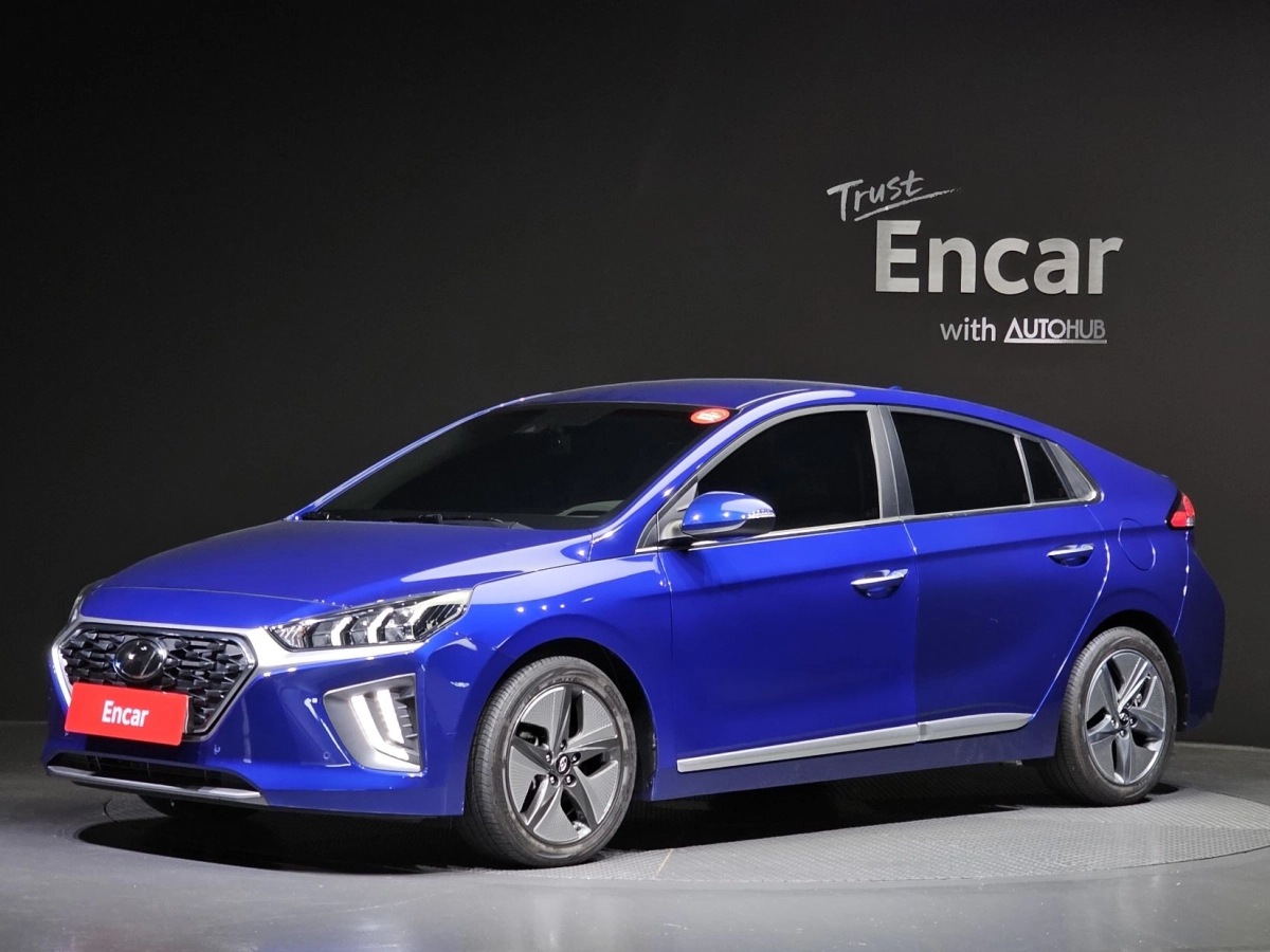 HYUNDAI IONIQ HYBRID