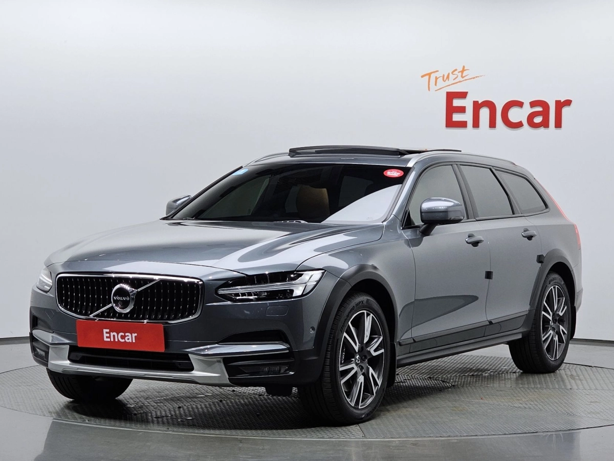 VOLVO V90 CROSS COUNTRY  2019