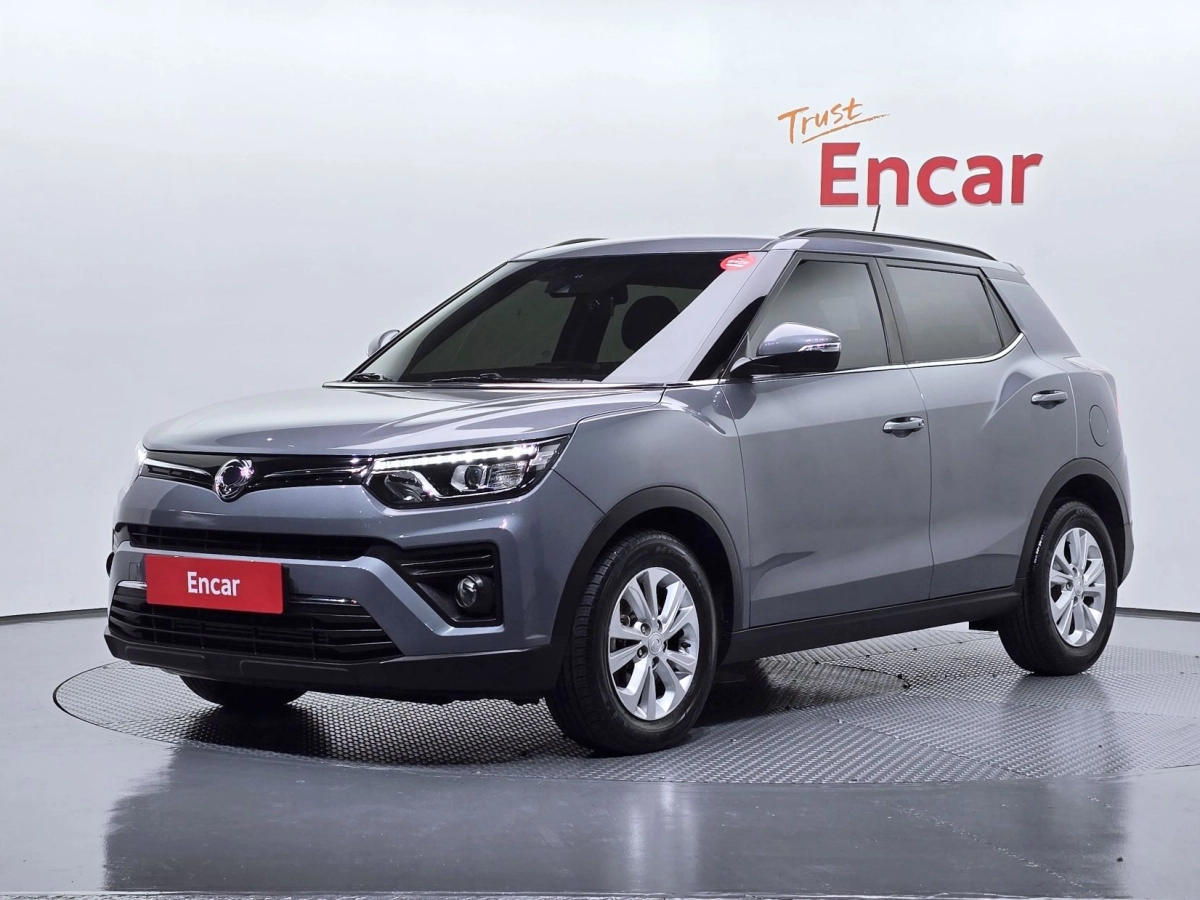 SSANGYONG TIVOLI VERY NEW