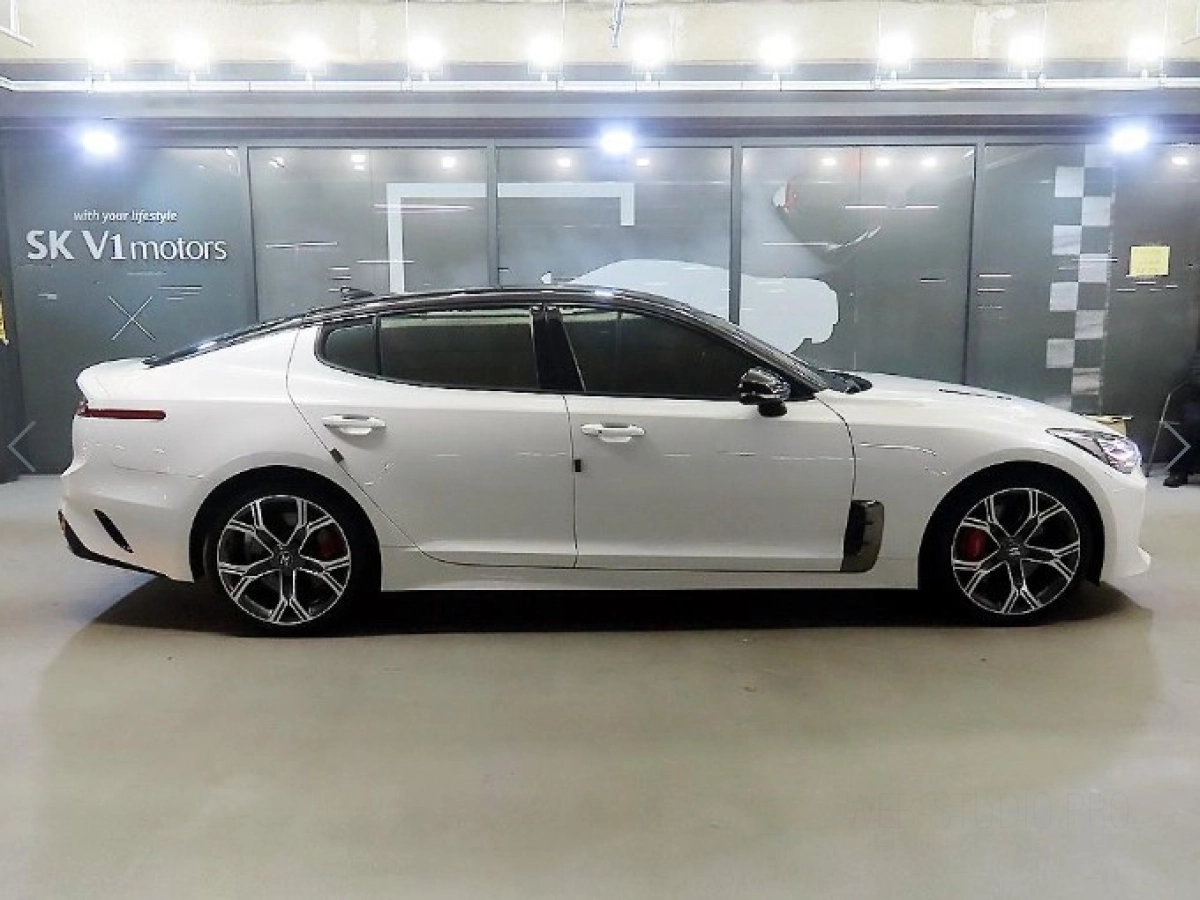 KIA STINGER