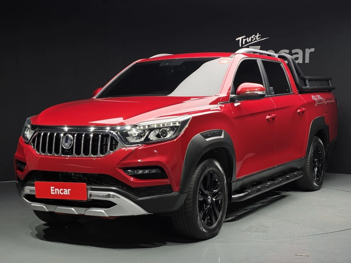 SSANGYONG REXTON SPORTS CAR