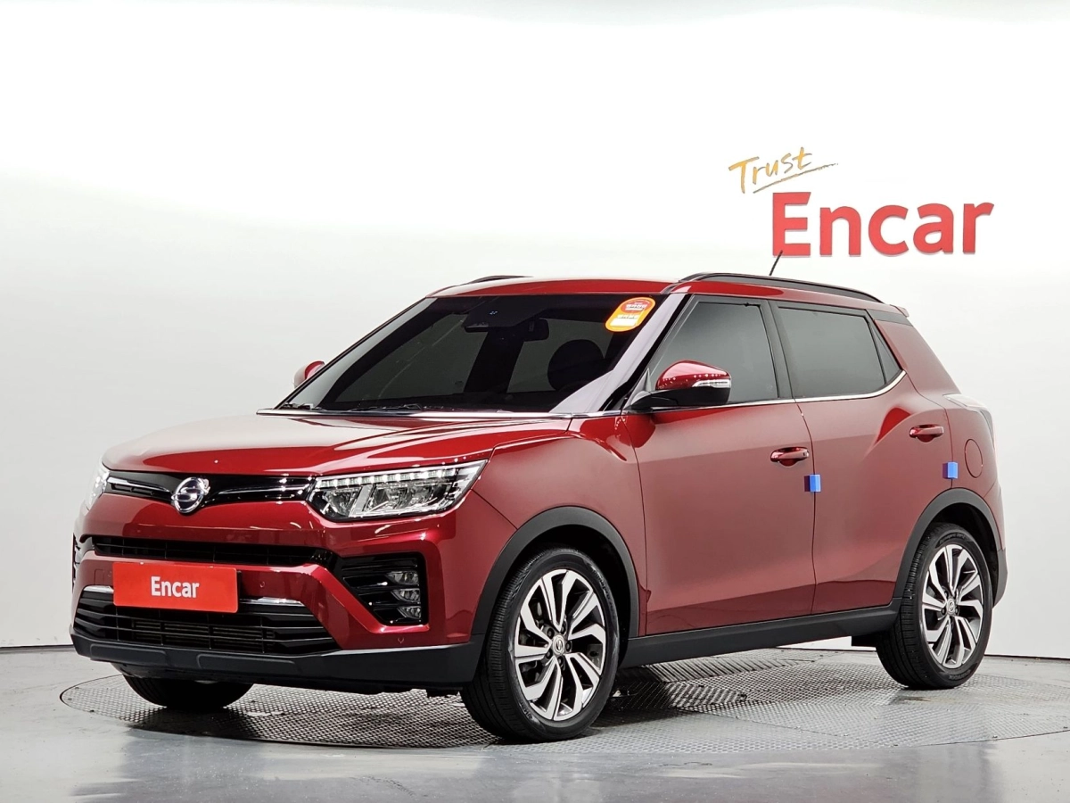 SSANGYONG TIVOLI VERY NEW