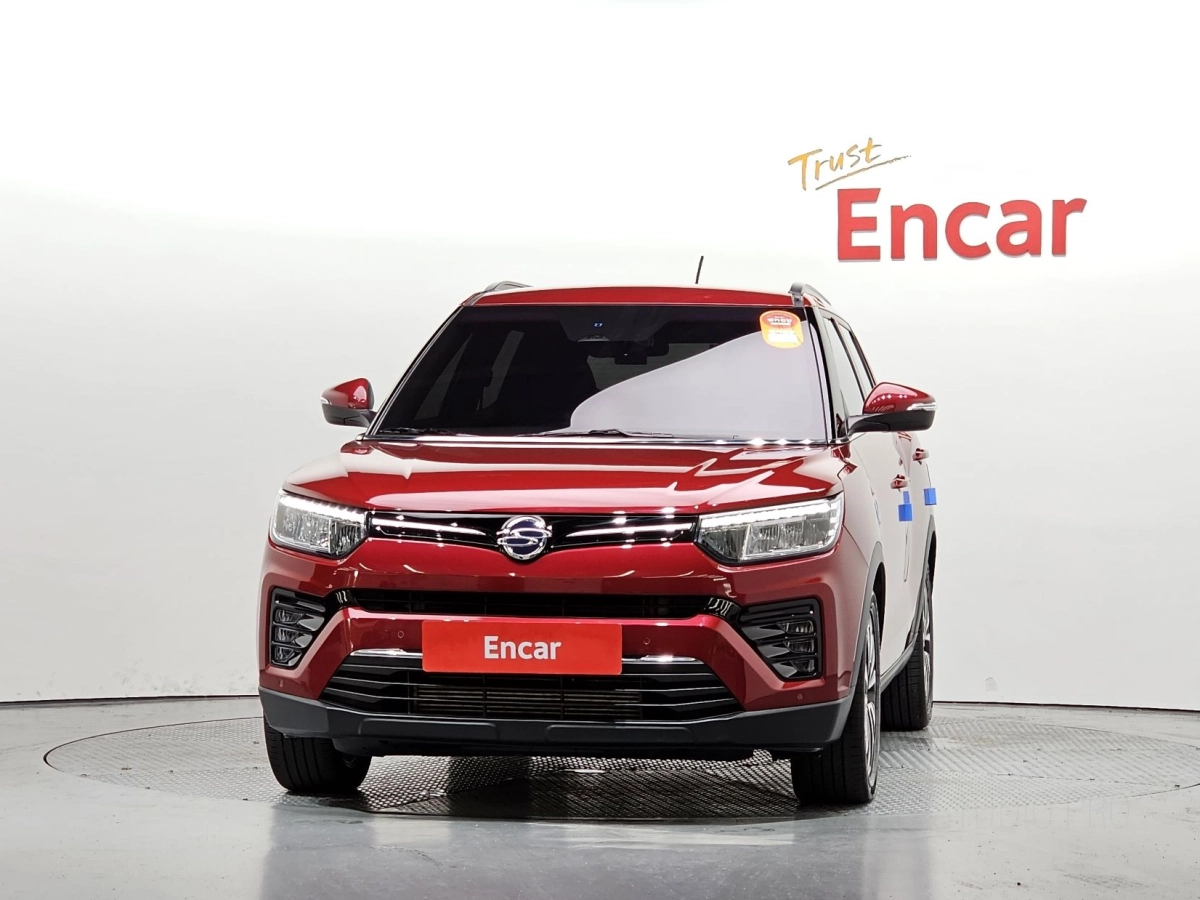 SSANGYONG TIVOLI VERY NEW
