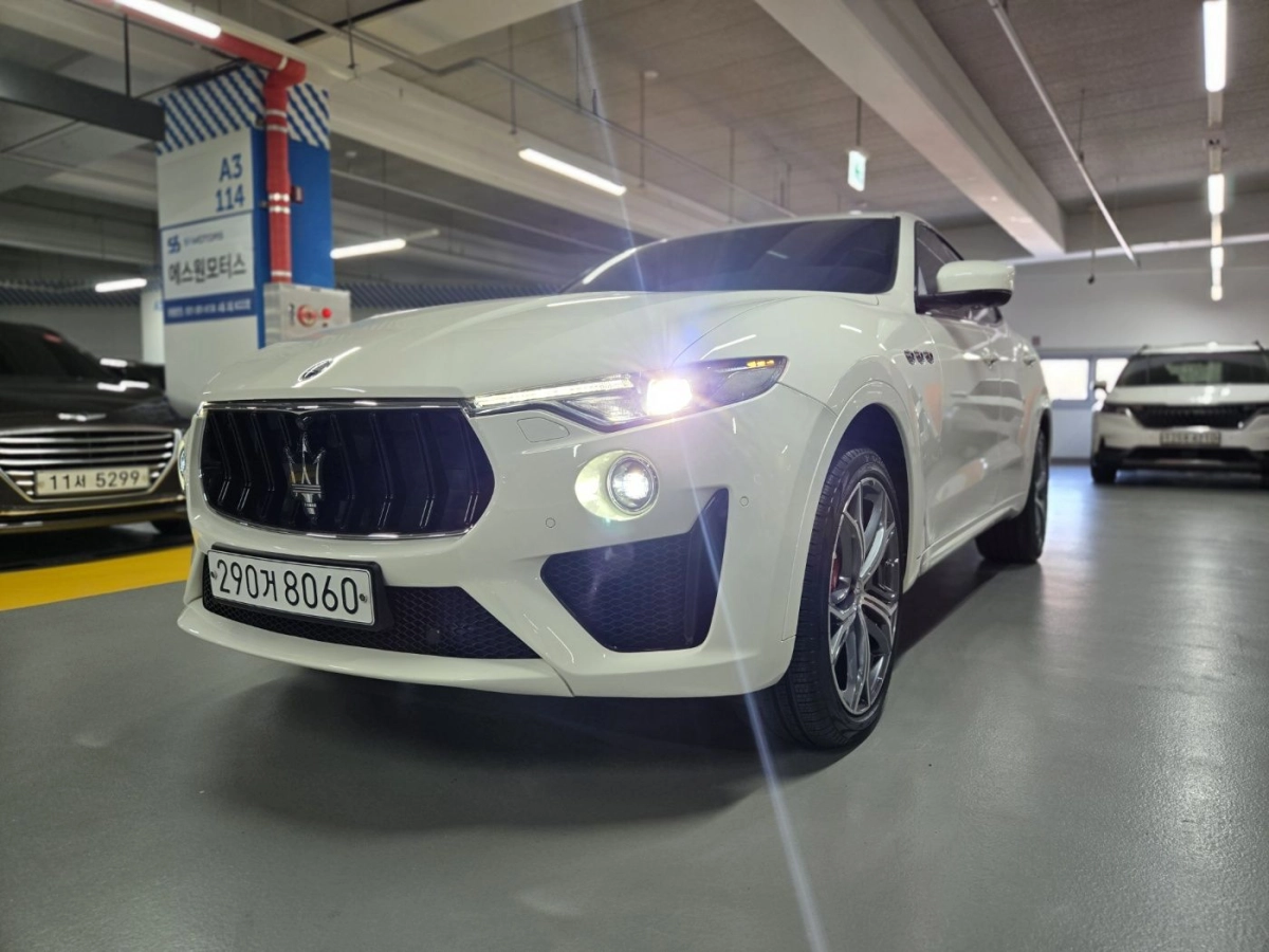 MASERATI LEVANTE