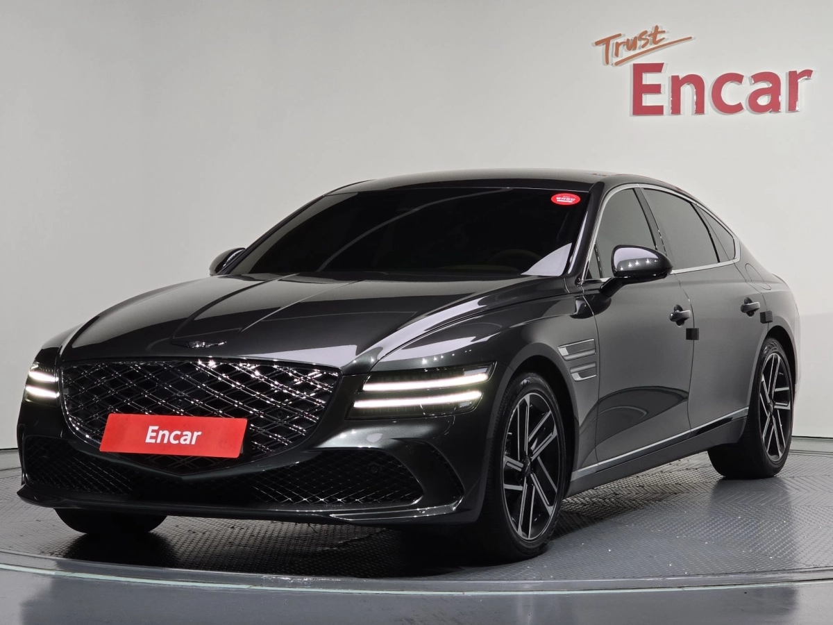 GENESIS G80 RG3  2025