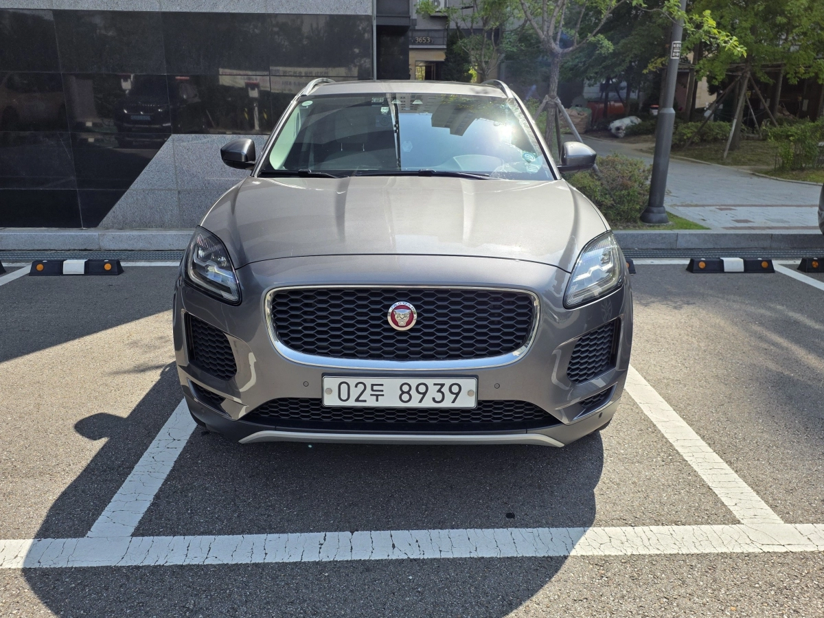 JAGUAR E-PACE