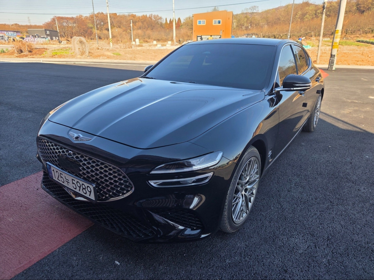 GENESIS G70
