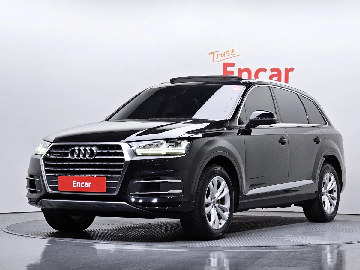 AUDI Q7 4M