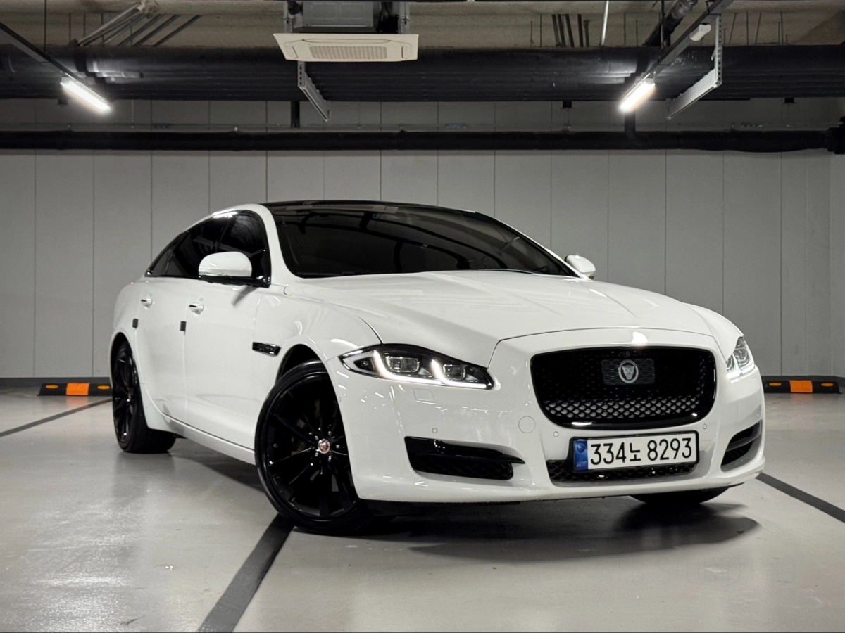 JAGUAR XJ  2019