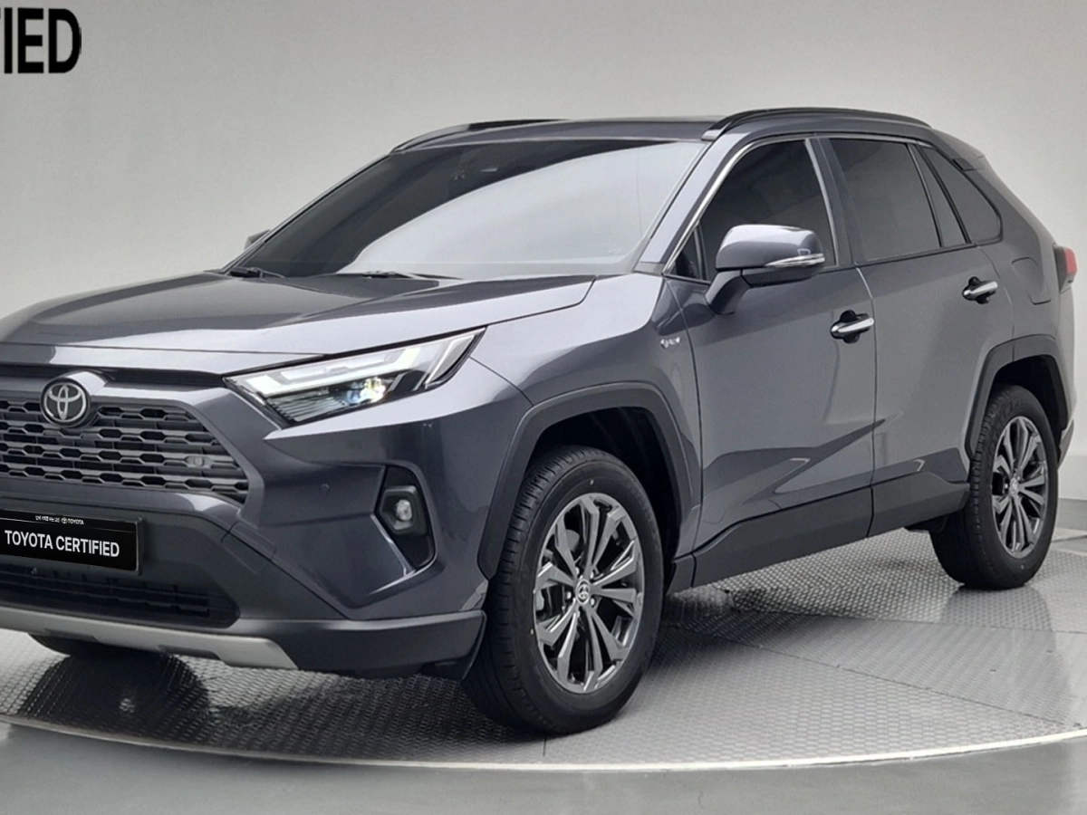 TOYOTA RAV4  2025