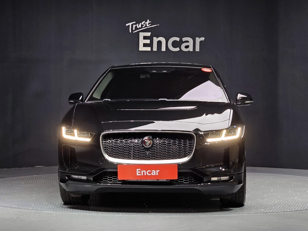 JAGUAR I-PACE