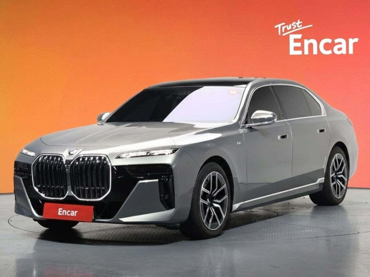 BMW 7-SERIES G70