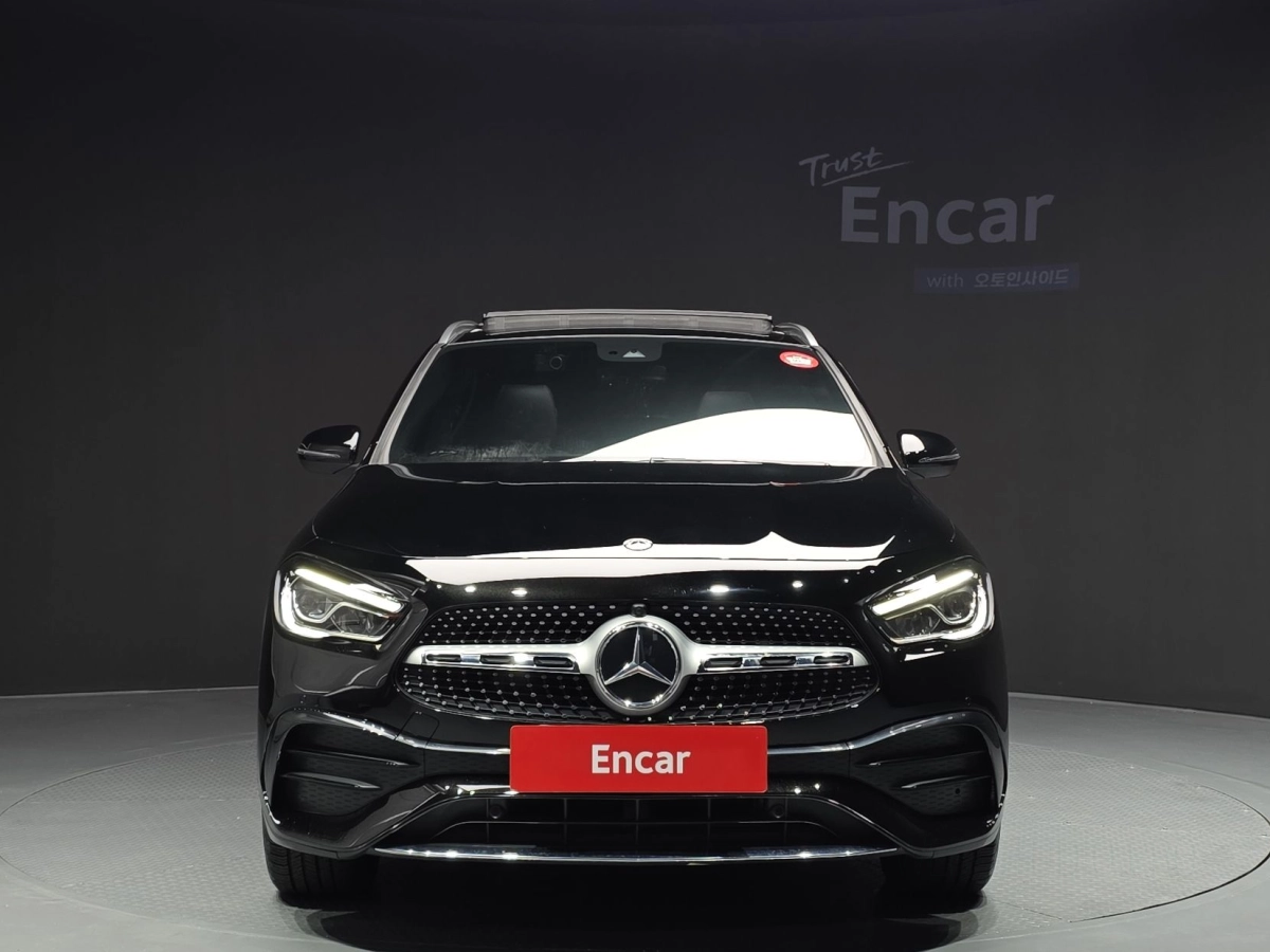 MERCEDES BENZ GLA-CLASS H247