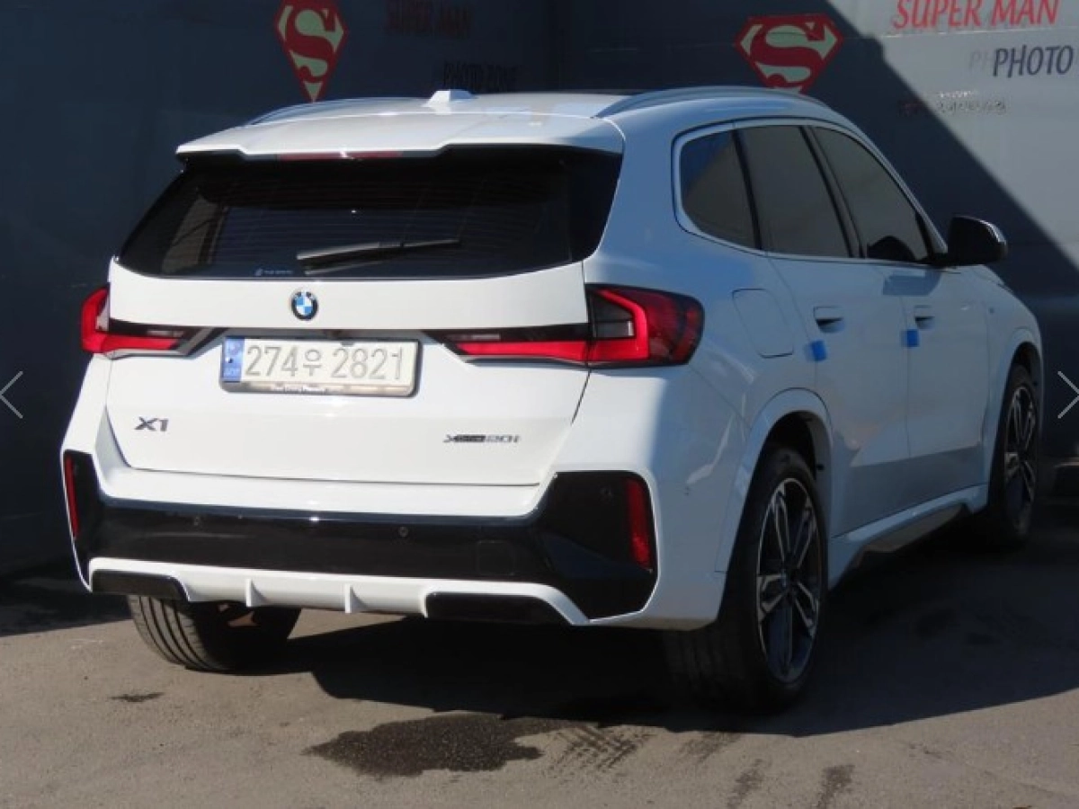BMW X1 U11