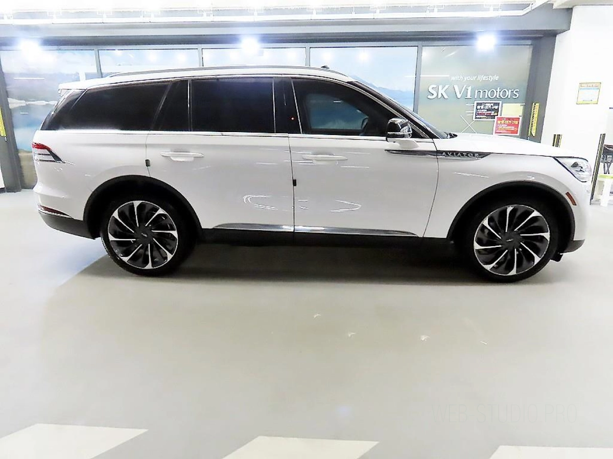 LINCOLN AVIATOR