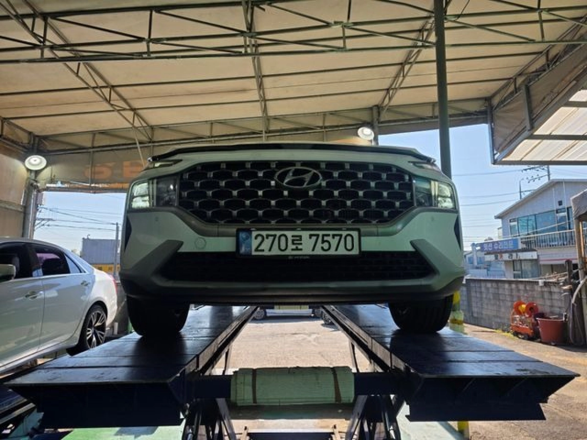 HYUNDAI SANTAFE 2021