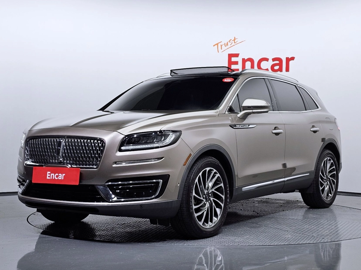 LINCOLN NAUTILUS  2019