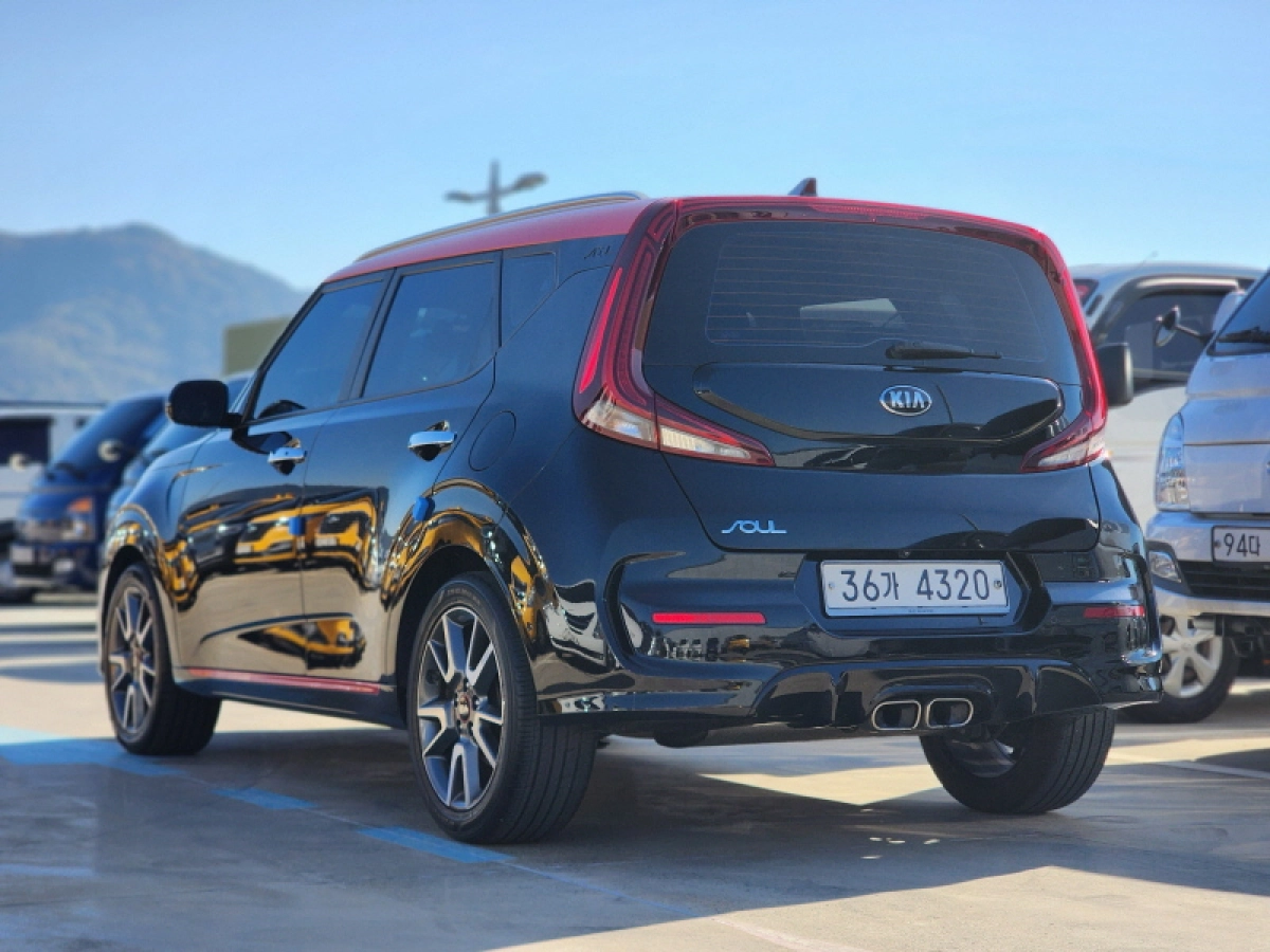 KIA SOUL BOOSTER