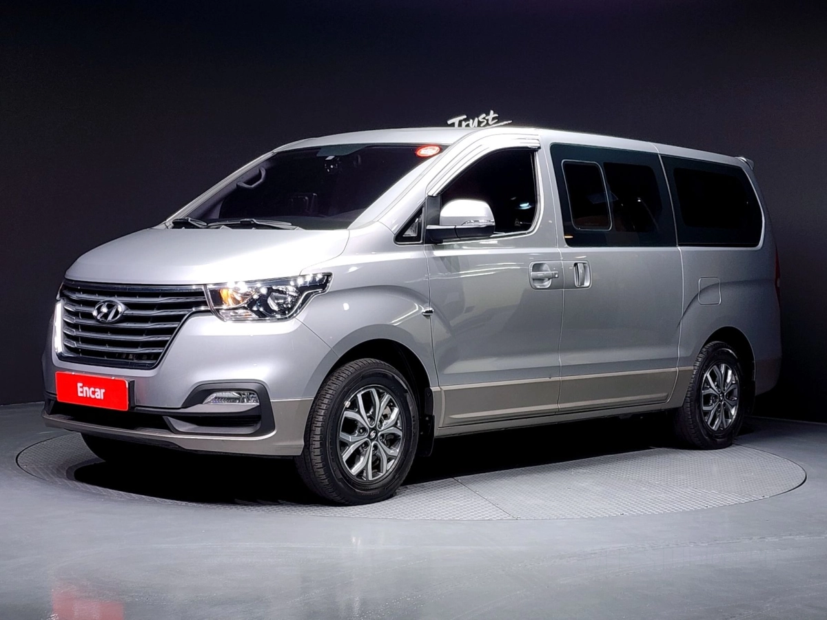 HYUNDAI STAREX GRAND 2019