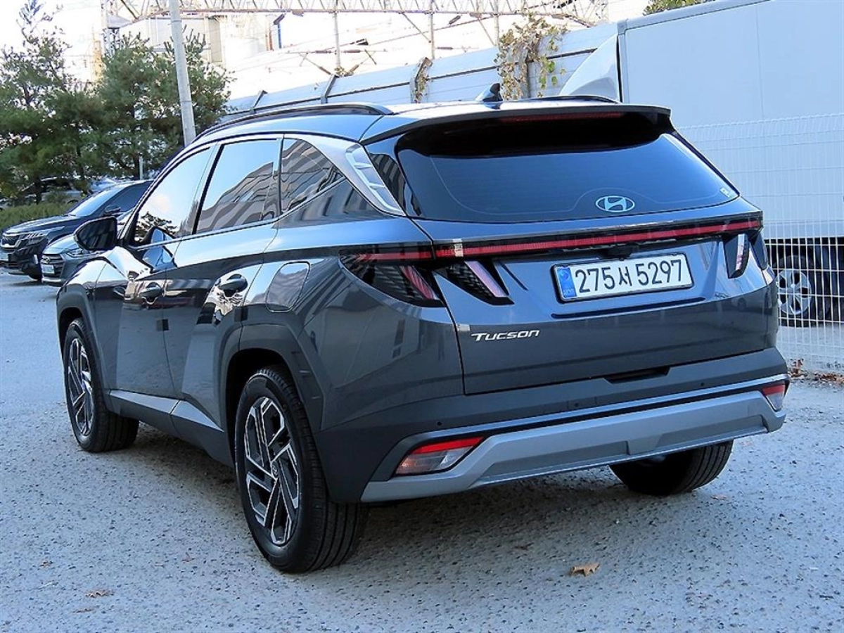 HYUNDAI TUCSON HYBRID NX4