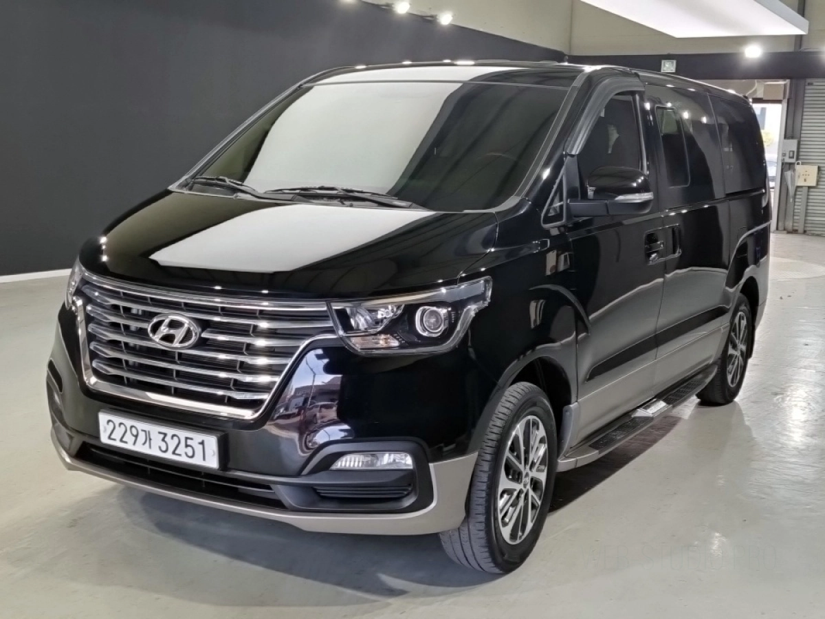 HYUNDAI STAREX GRAND 2020