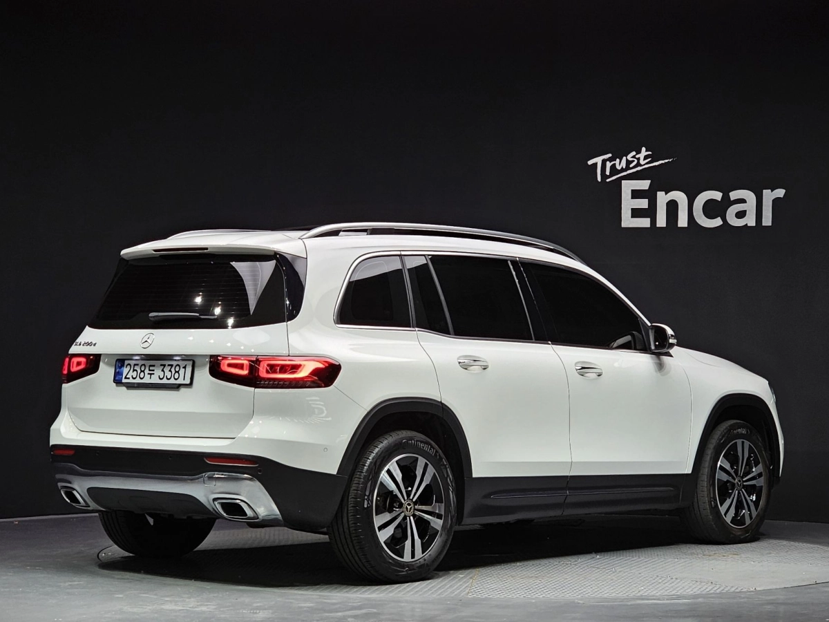 MERCEDES BENZ GLB-CLASS X247