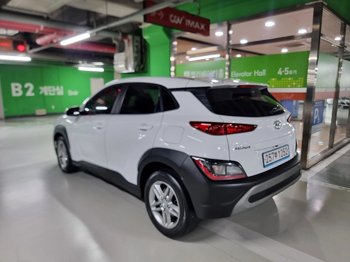 HYUNDAI KONA