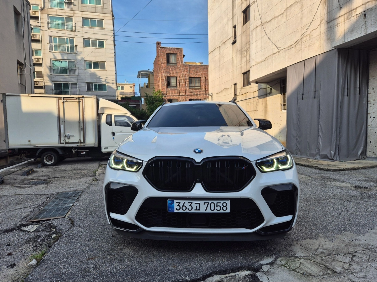 BMW X6M G06