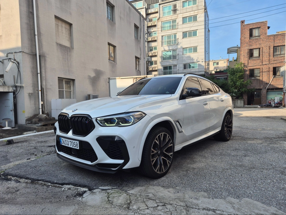 BMW X6M G06
