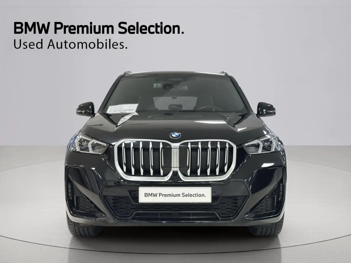 BMW X1 U11
